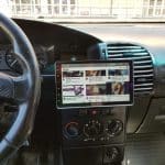 L’autoradio avec écran rétractable