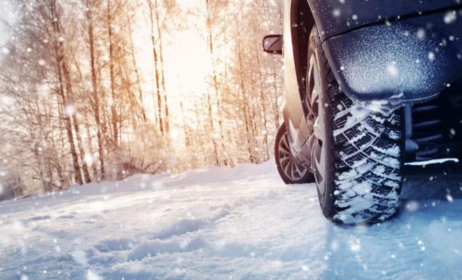 vitesse avec des pneus neige